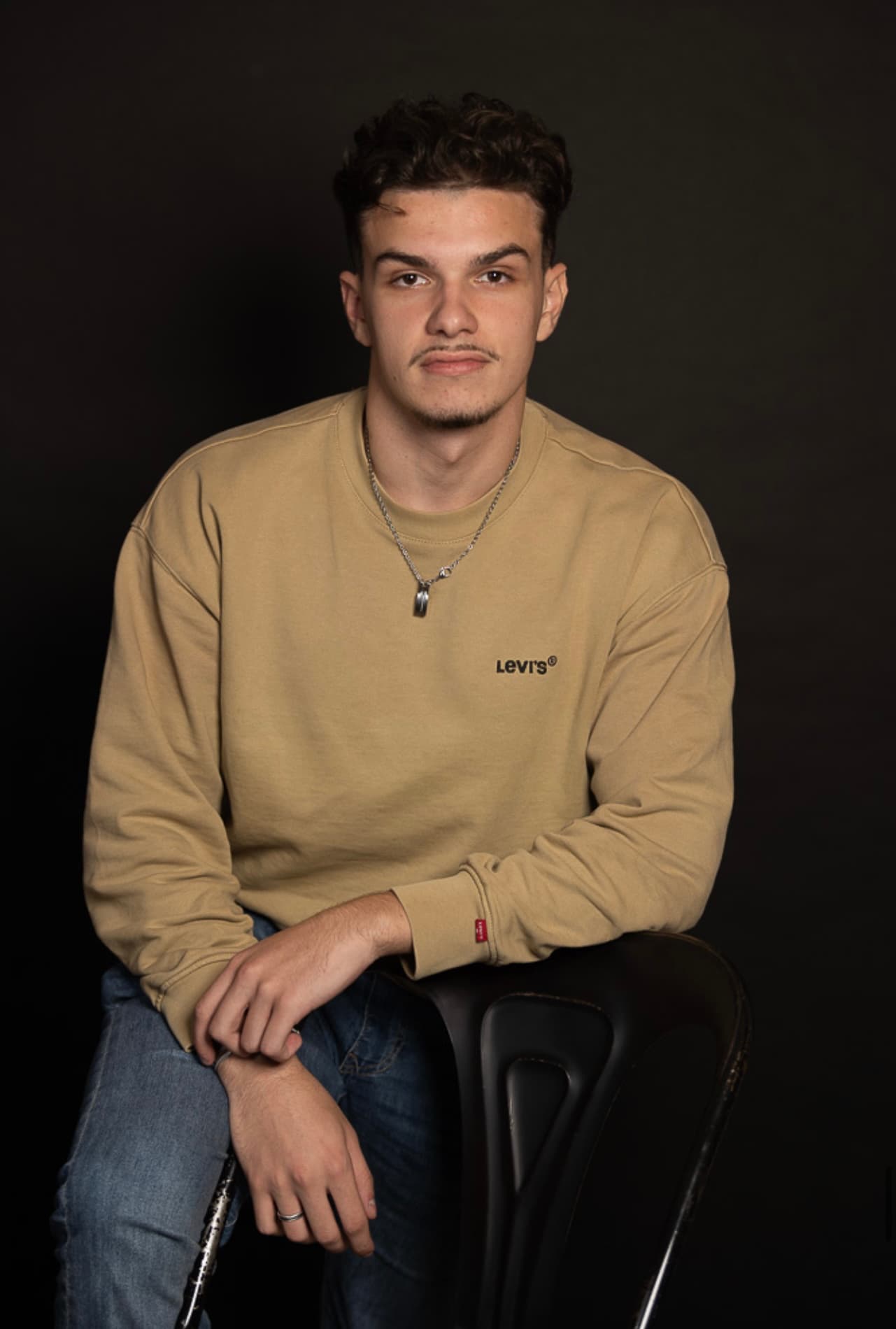 Antony Loussararian